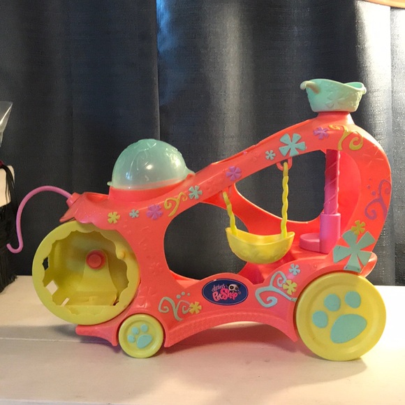 littlest pet shop car